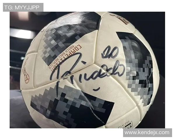 梦中与足球明星亲密接触签名的奇妙体验与心灵启示 梦中与足球明星亲密接触签名的奇妙体验与心灵启示