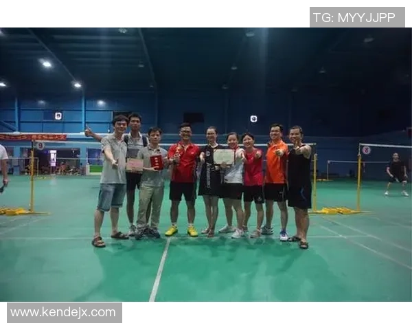 深入探讨北京羽毛球队团队协作模式与其他球队的差异与优势分析 深入探讨北京羽毛球队团队协作模式与其他球队的差异与优势分析