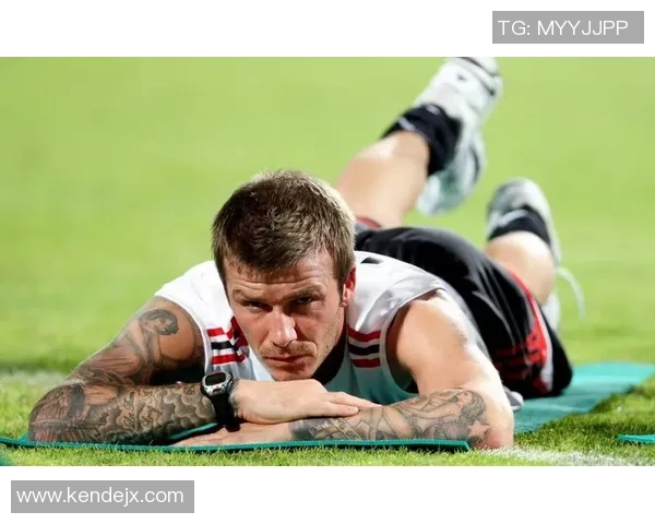 足球明星D席的精彩瞬间壁纸分享尽显球场魅力与风采 足球明星D席的精彩瞬间壁纸分享尽显球场魅力与风采