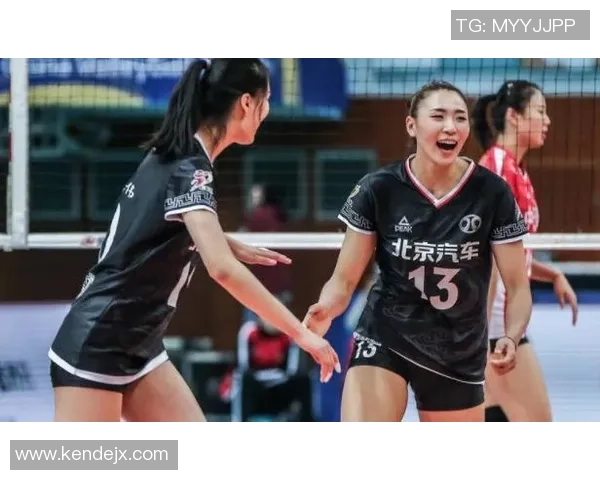 重庆排球队技术对比分析:优势与不足的全面解读与展望 重庆排球队技术对比分析:优势与不足的全面解读与展望