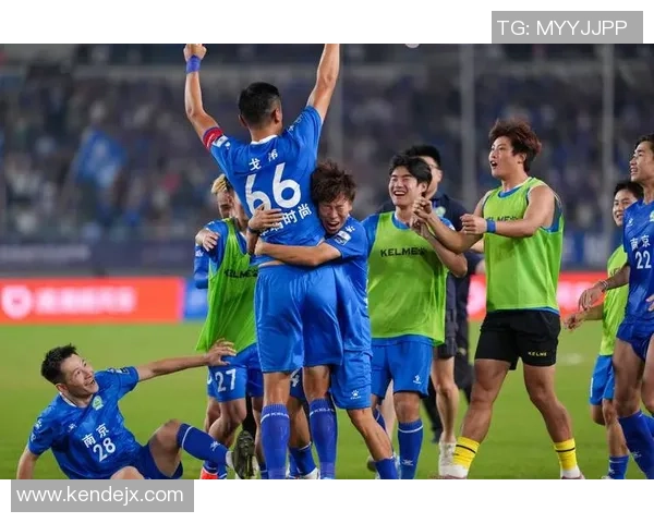 足球热点:解读南京足球队的快攻 足球热点:解读南京足球队的快攻